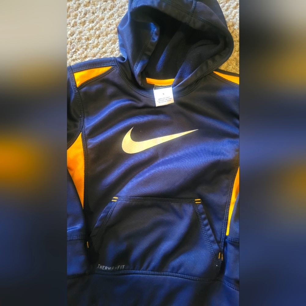 Boys NIKE Sweatshirt